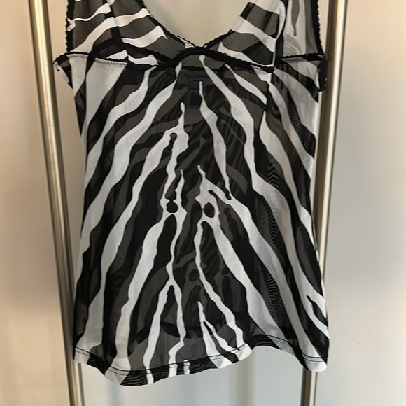 Vintage Dolce & Gabbana intimate cami. Zebra print. Adjustable straps. - Picture 4 of 8